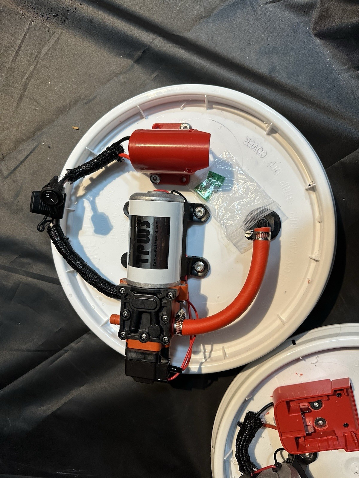 5 Gallon Bucket Lid Sprayer (Paver Sealing, Pressure Washing, Pest, DIY, ETC.)