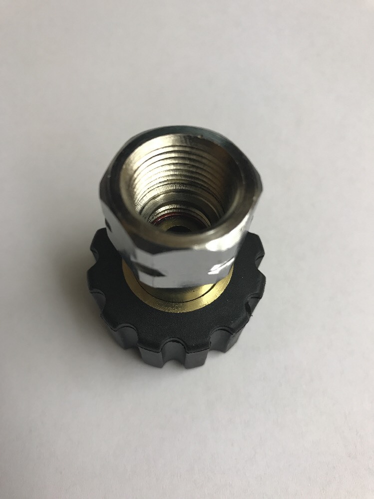 Landa 3/8 NPT Female x M22 Female Twist Coupler 9.802-175.0 (14mm)