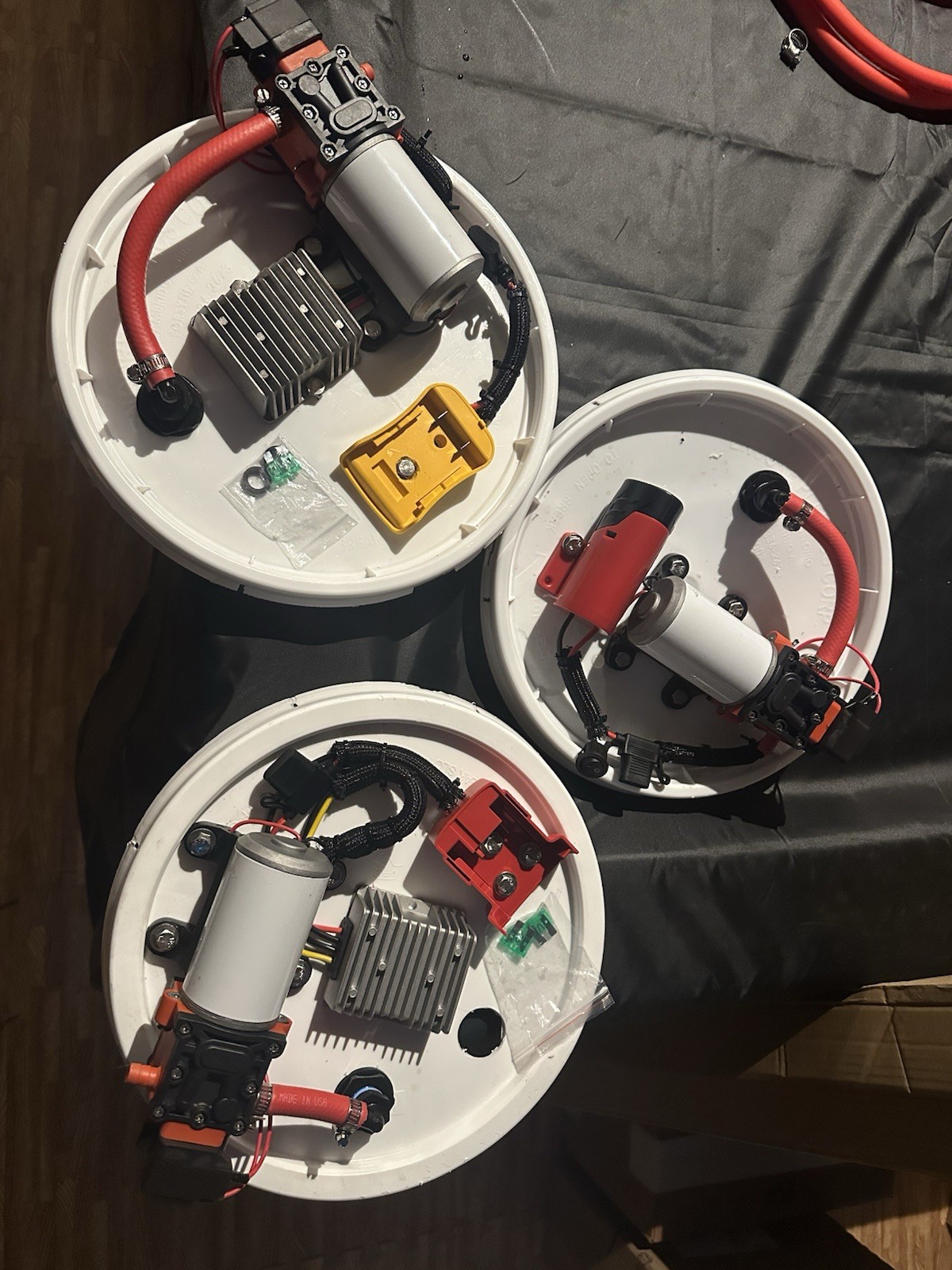 5 Gallon Bucket Lid Sprayer (Paver Sealing, Pressure Washing, Pest, DIY, ETC.)