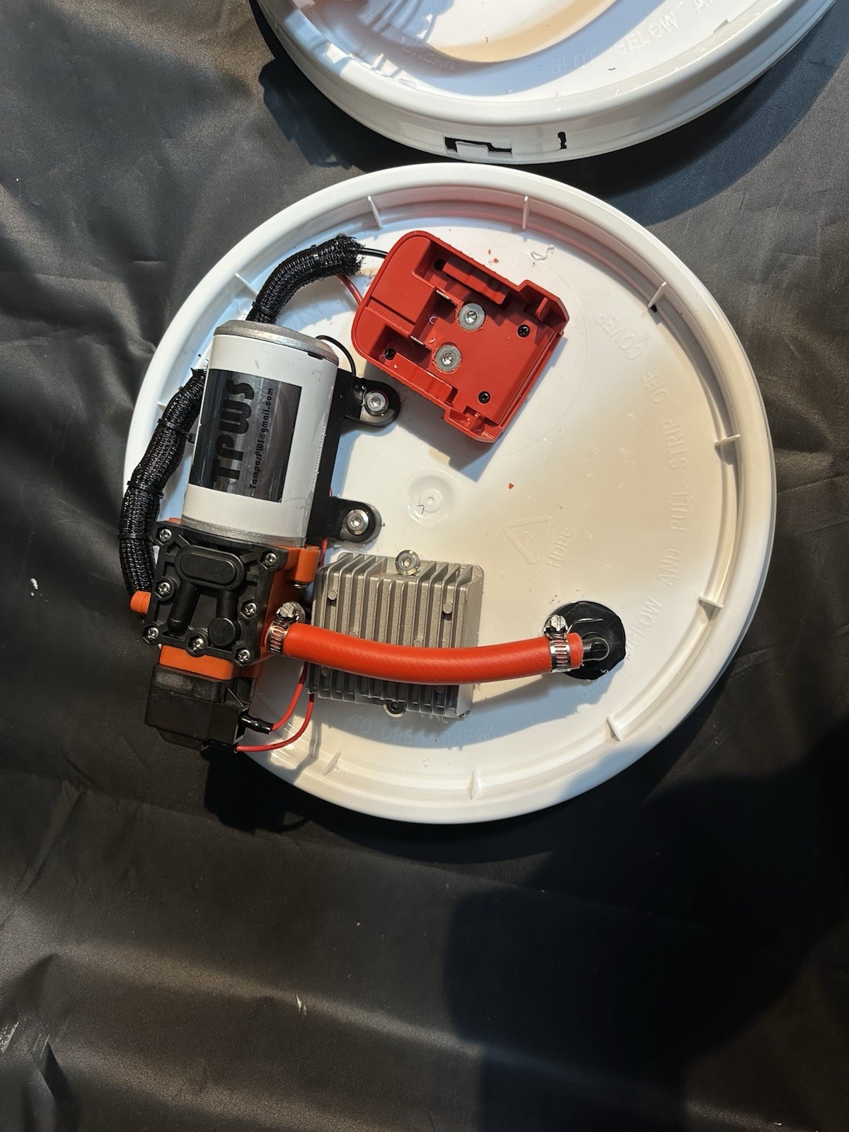 5 Gallon Bucket Lid Sprayer (Paver Sealing, Pressure Washing, Pest, DIY, ETC.)