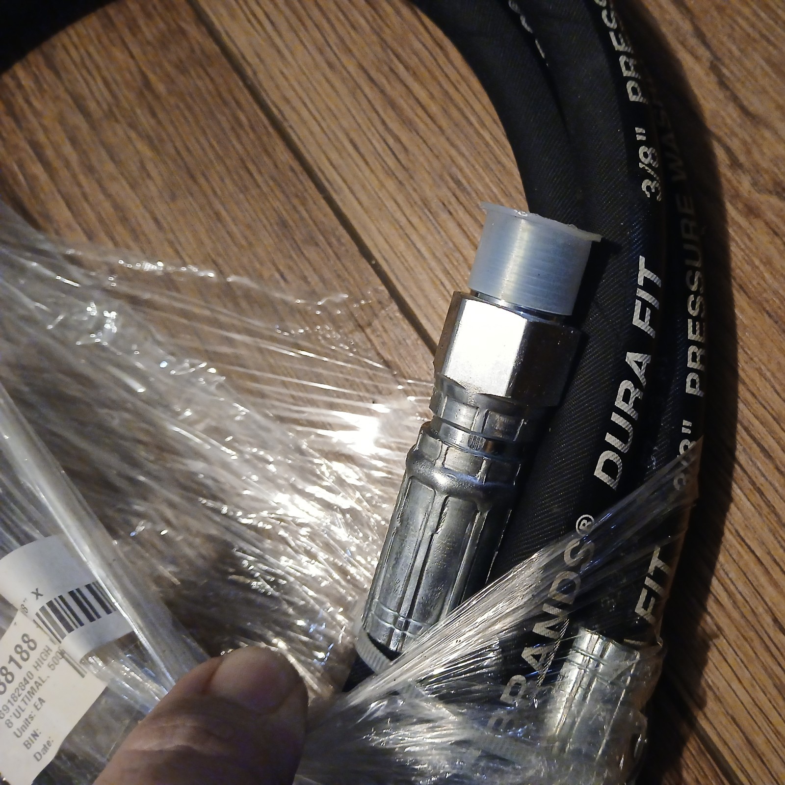 DuraFit 3/8″ x 8′ Black 6,000 PSI Pressure Washer Jumper Hose 275 Degrees F