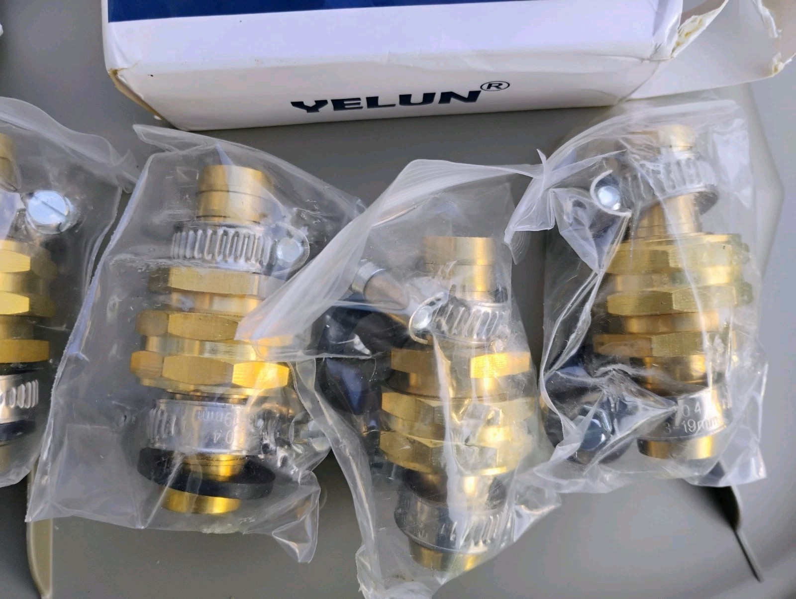 YELUN Solid Brass Garden Hose Repair Connector + Clamps 5/8″Five Connectors NEW