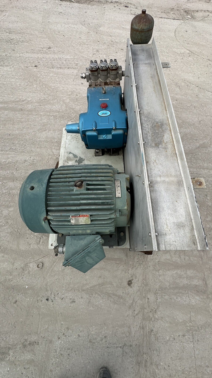 6761 CAT PUMPS Triplex Plunger Pump Prrrrr-o-Lator w/ 50 HP Motor 1200 Max PSI
