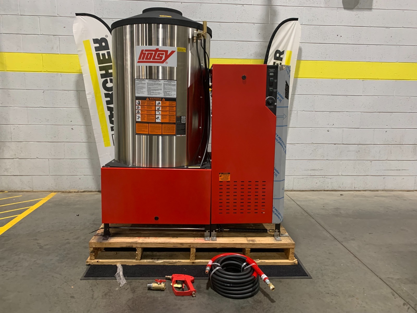 Hotsy 5835SS Hot Water Pressure Washer | 5700/5800 Series #1.109-652.0