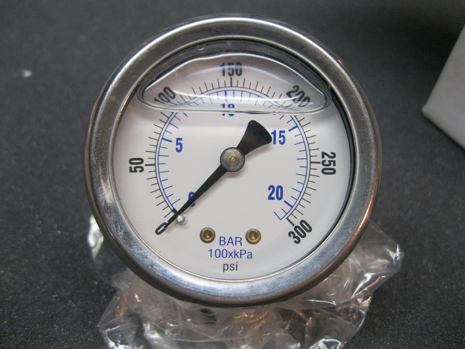 PIC Gauge 202L-204H Glycerin Filled Pressure Gauge 2″ Dial Size, 1/4″ Male NPT