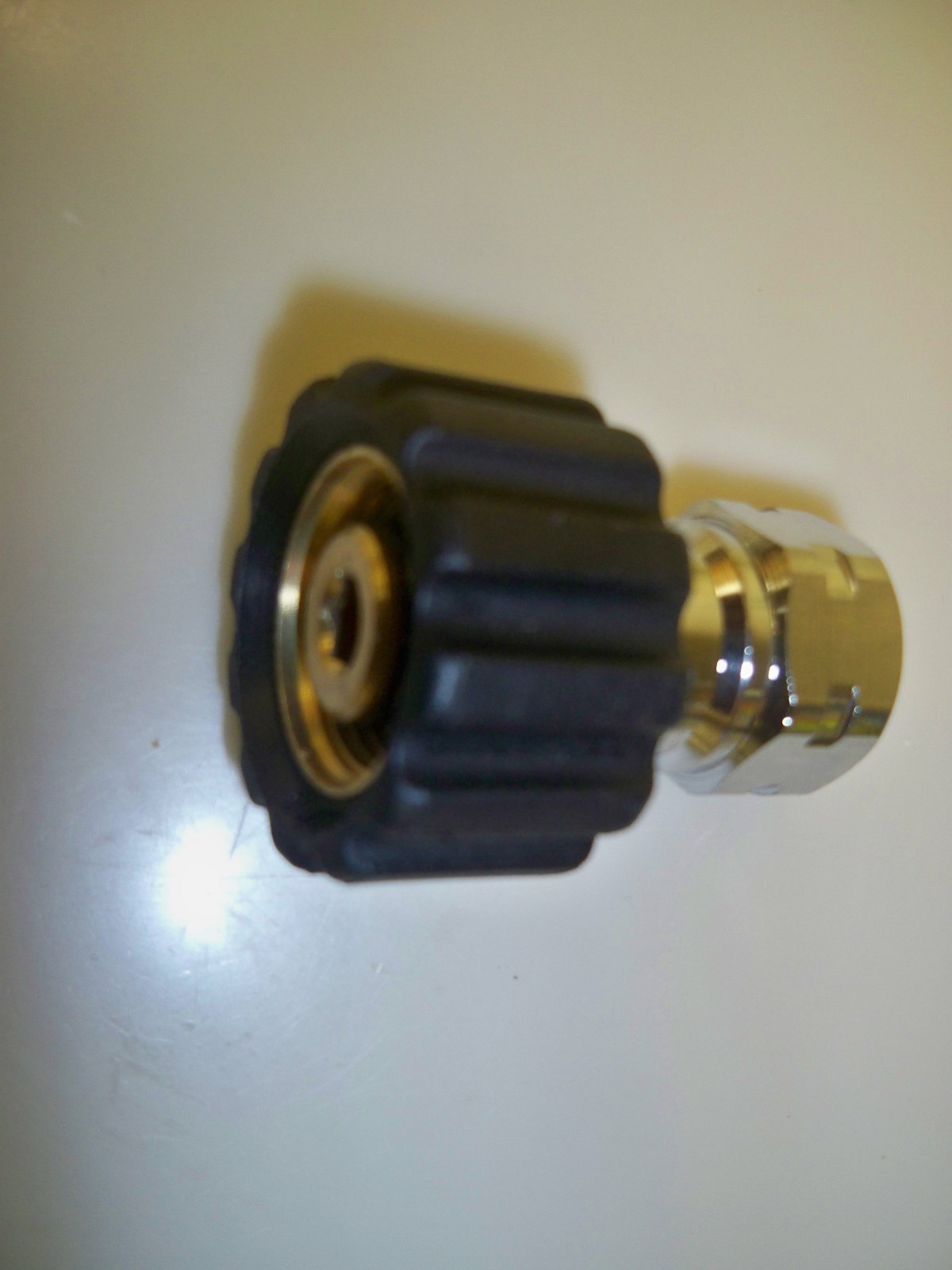 Landa 3/8 NPT Female x M22 Female Twist Coupler 9.802-175.0 (14mm)